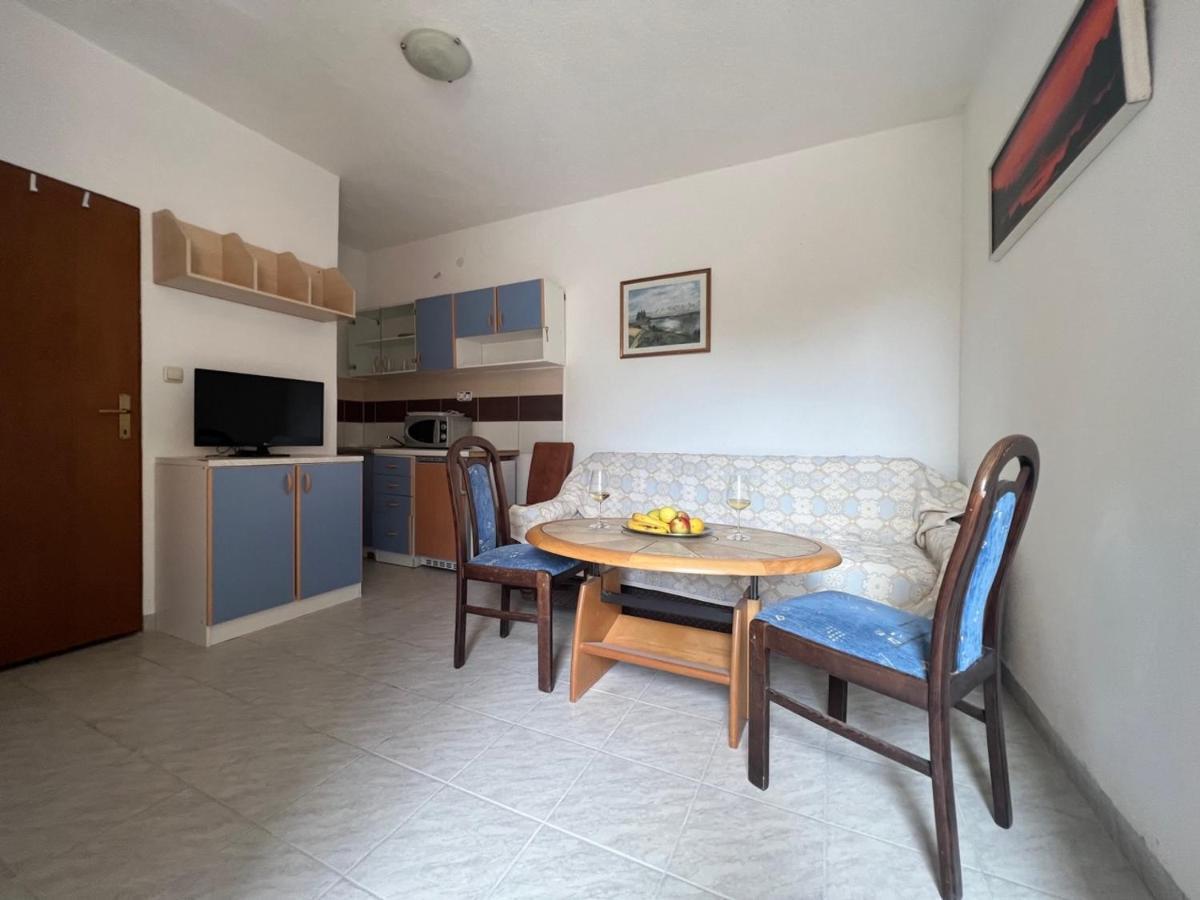 Apartments Melek Medulin Extérieur photo