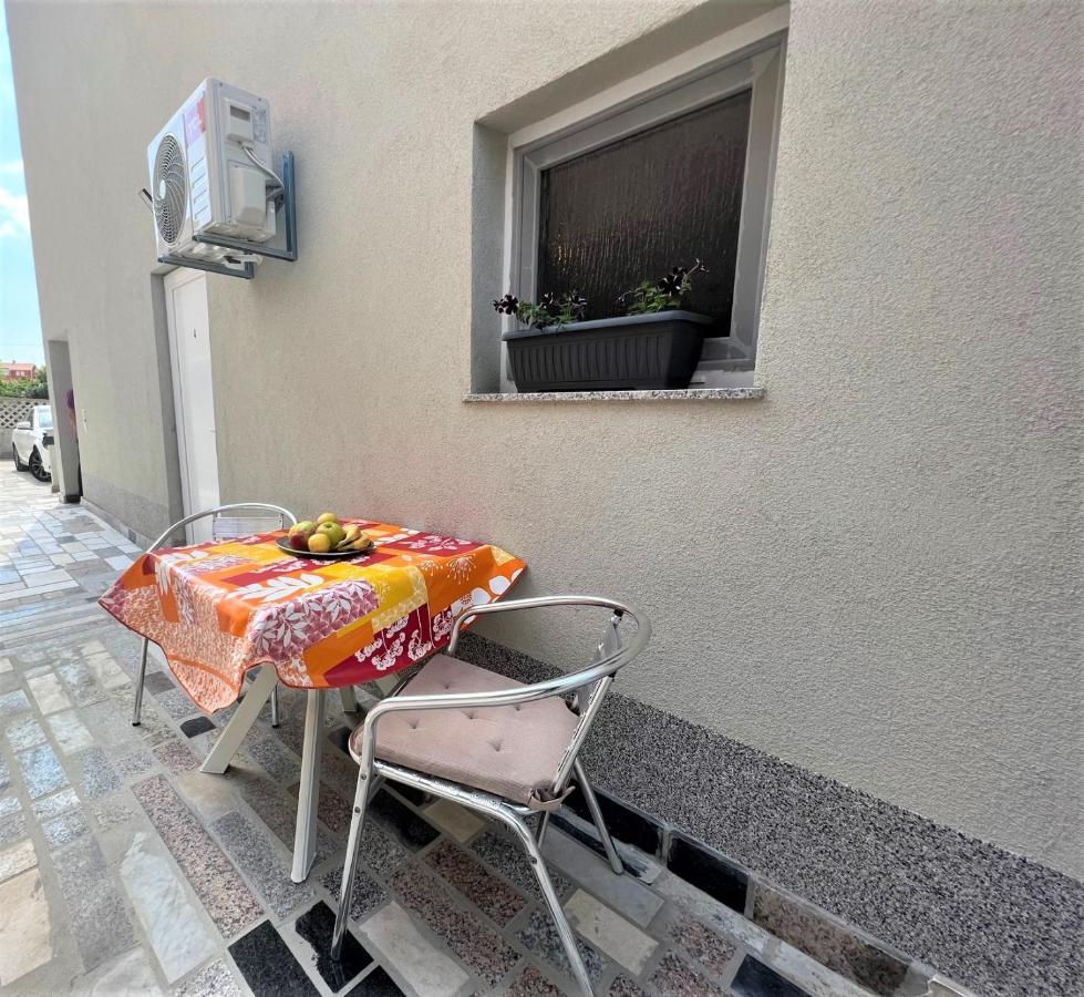 Apartments Melek Medulin Extérieur photo