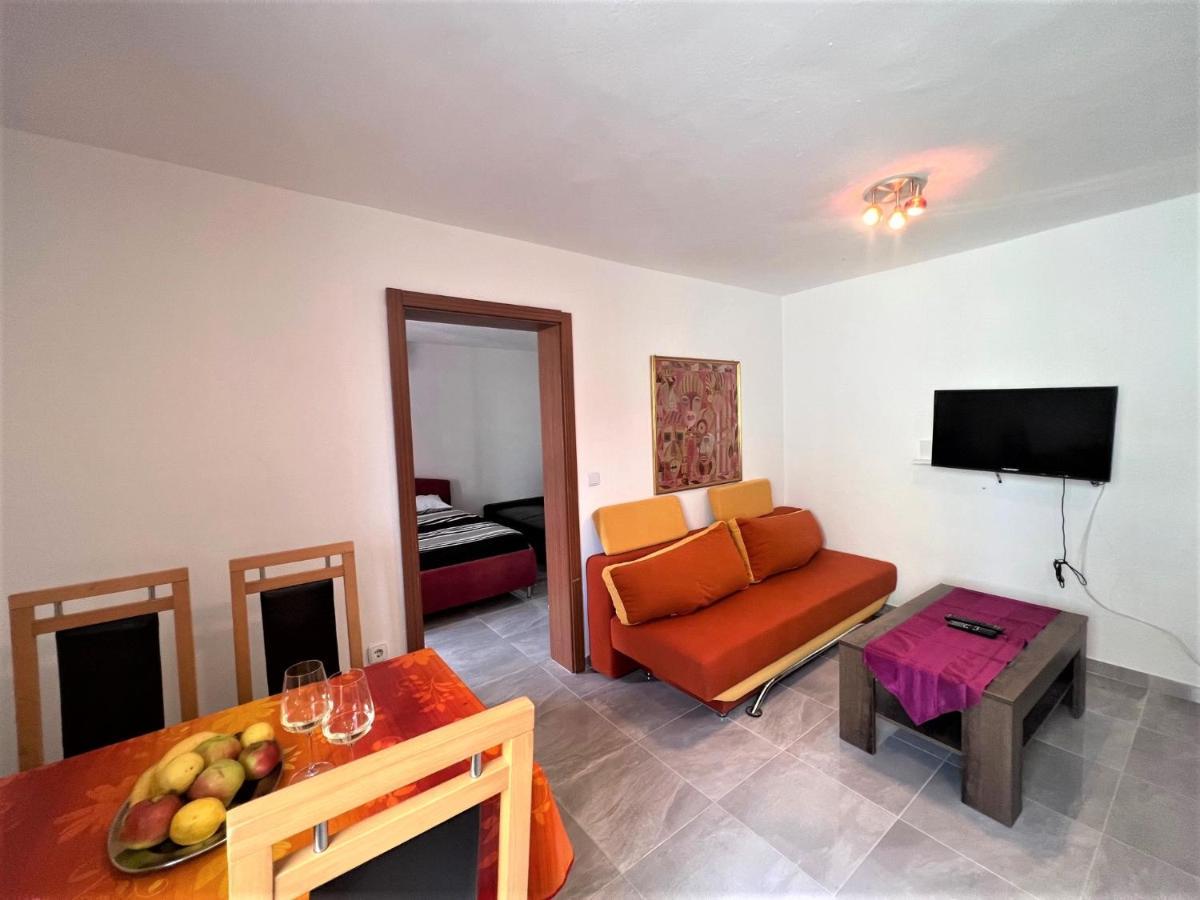 Apartments Melek Medulin Extérieur photo