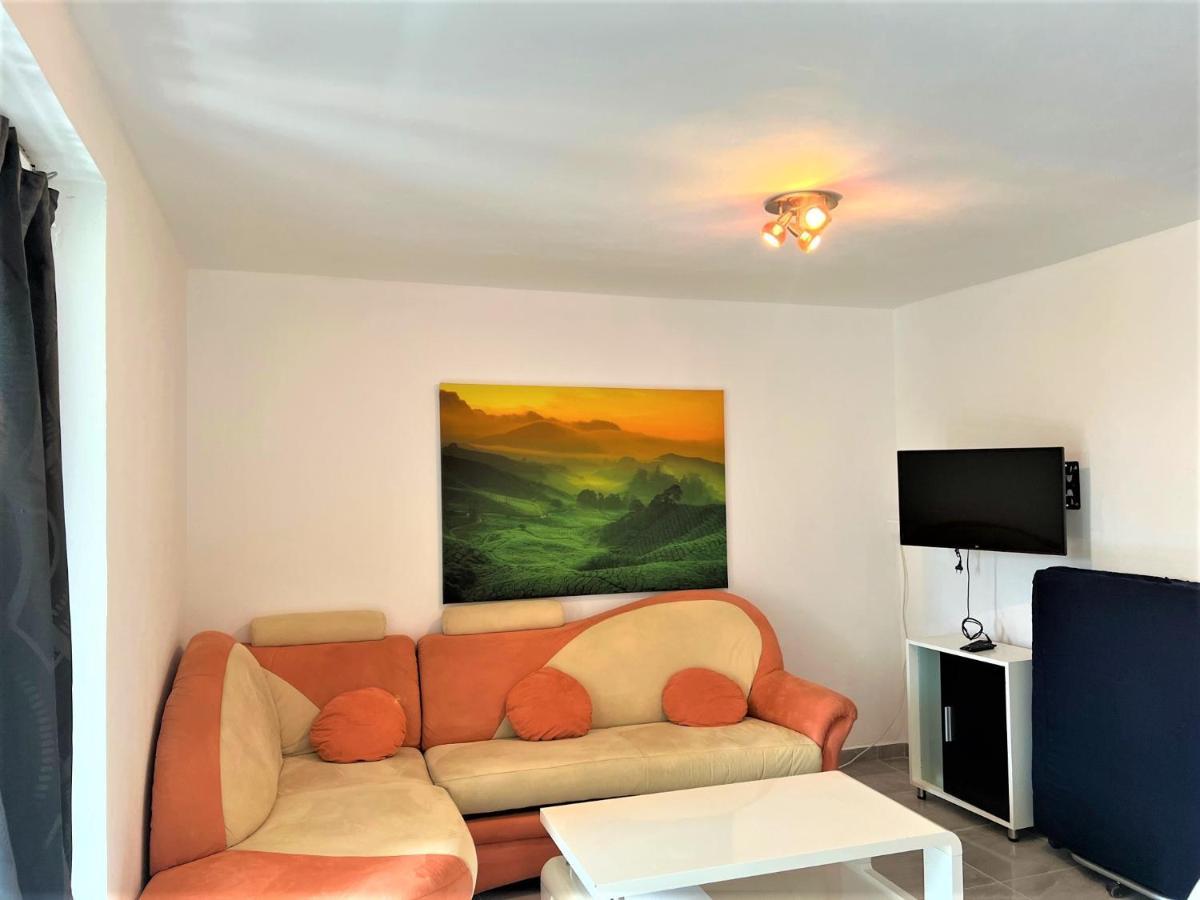 Apartments Melek Medulin Extérieur photo