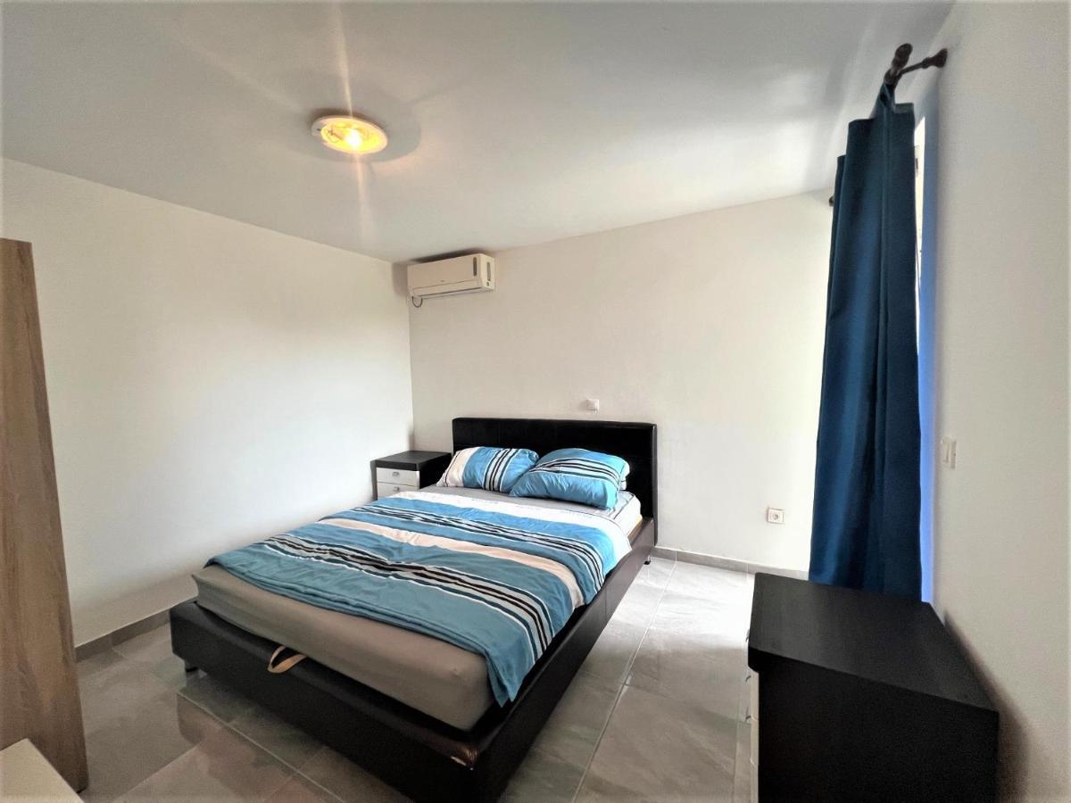 Apartments Melek Medulin Extérieur photo