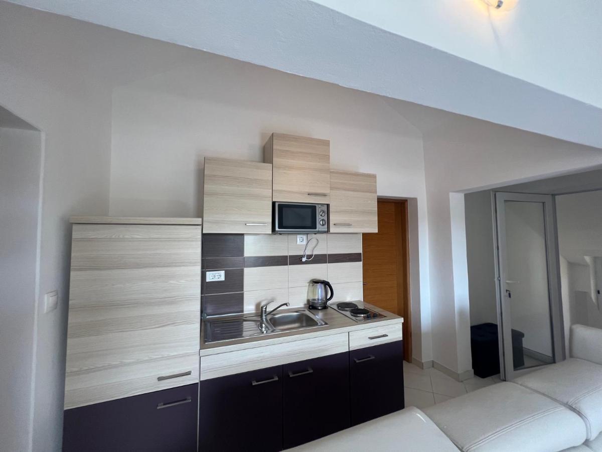 Apartments Melek Medulin Extérieur photo