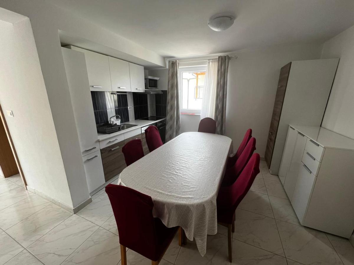 Apartments Melek Medulin Extérieur photo